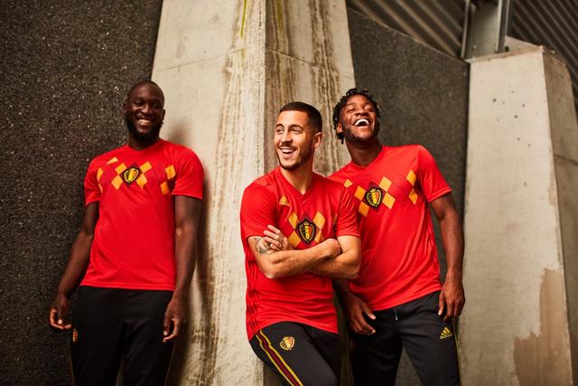 Belgický národní tým 2018 World Cup home kit vydal
