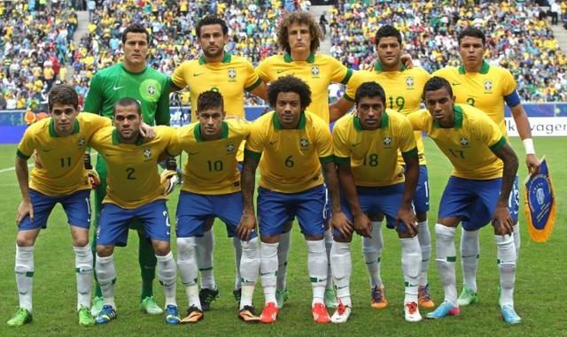 2002 Brazílie tým úzce vstoupil do světového poháru 2002 Brazílie tým úzce vstoupil do světového poháru